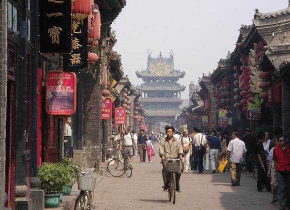 Cyclists in the ancient city of Pingyao